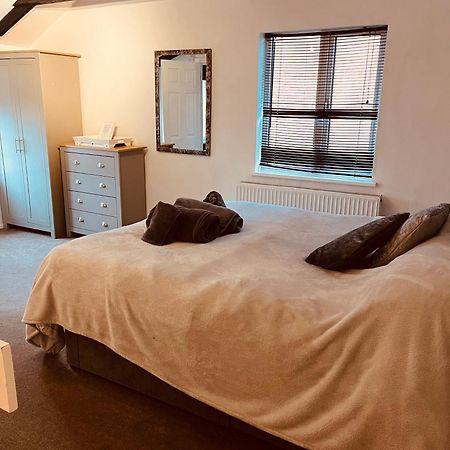 Cosy And Peaceful Maisonette With Terrace, Kidderminster Eksteriør billede