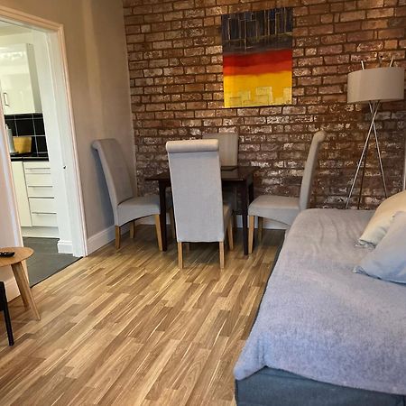 Cosy And Peaceful Maisonette With Terrace, Kidderminster Eksteriør billede